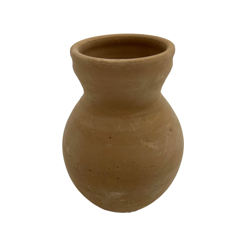 P-CD102-NC 23cm Namibia small sized terracotta display pot