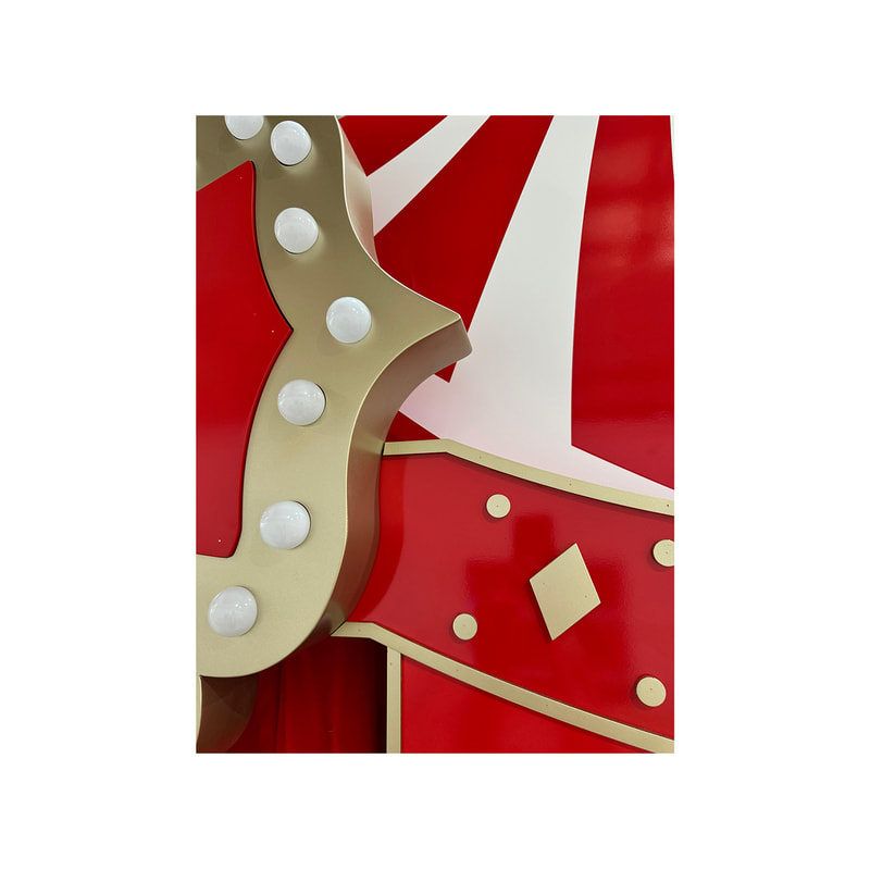 P-DA105-GD Type 3 decorative light-up arch in gold