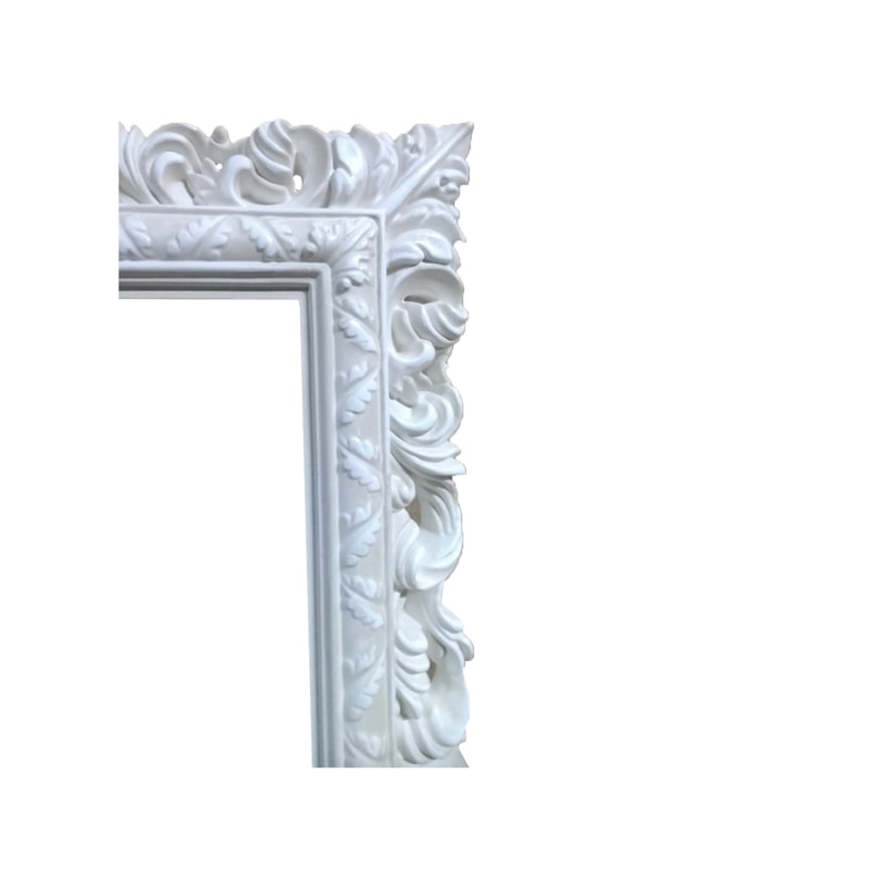 P-FD808-WH Type 8 baroque rectangular frame in white