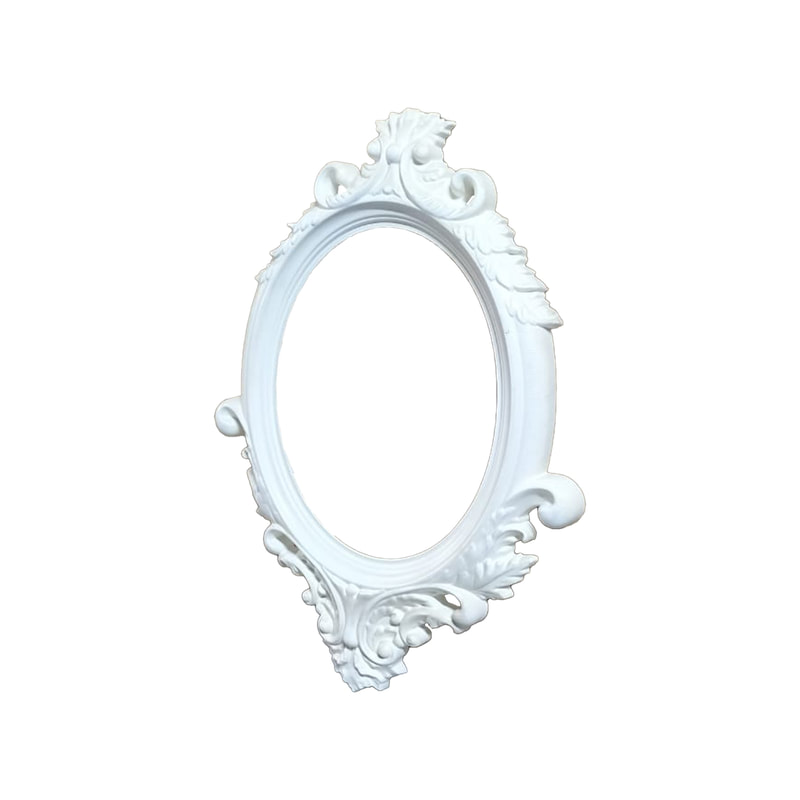 P-FD810-WH Type 10 baroque oval frame in white