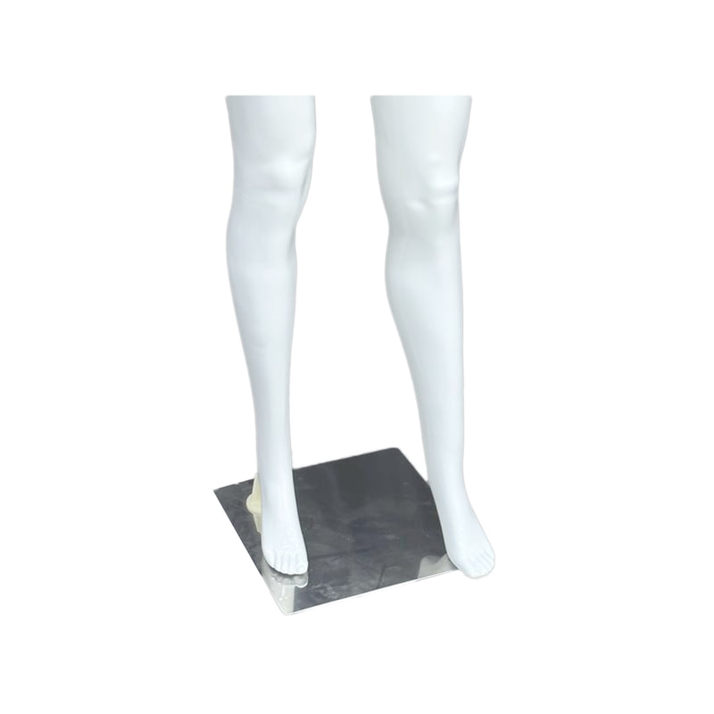 P-MQ102-WH Female mannequin in white