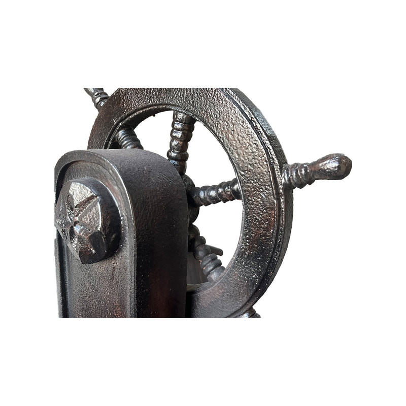P-PH422-DW pirate shipwreck in dark wood