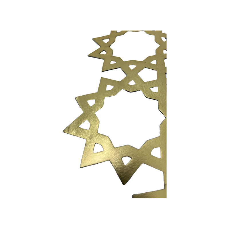 P-PM101-GD 38cm Isaac detailed gold circular table mat