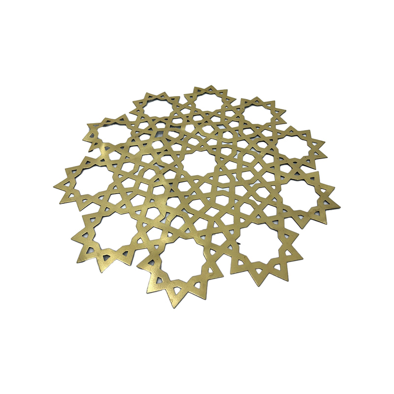P-PM101-GD 38cm Isaac detailed gold circular table mat