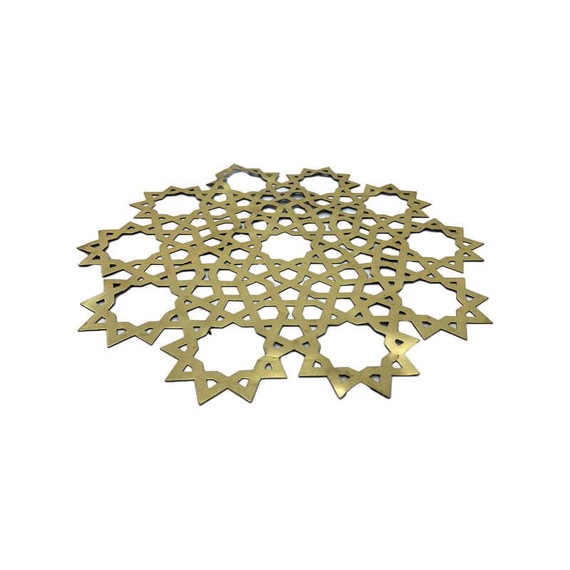 P-PM101-GD 38cm Isaac detailed gold circular table mat