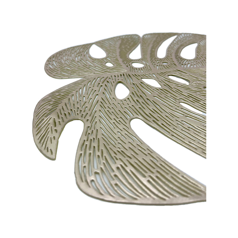 P-PM108-GD 45cm Monstera gold leaf-shaped placemat