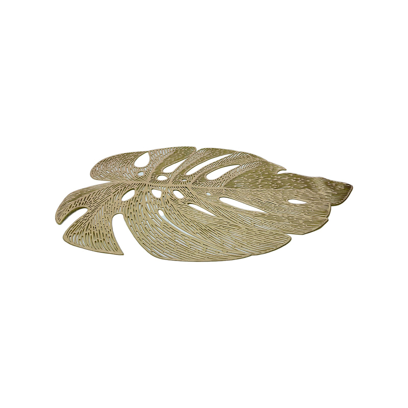 P-PM108-GD 45cm Monstera gold leaf-shaped placemat