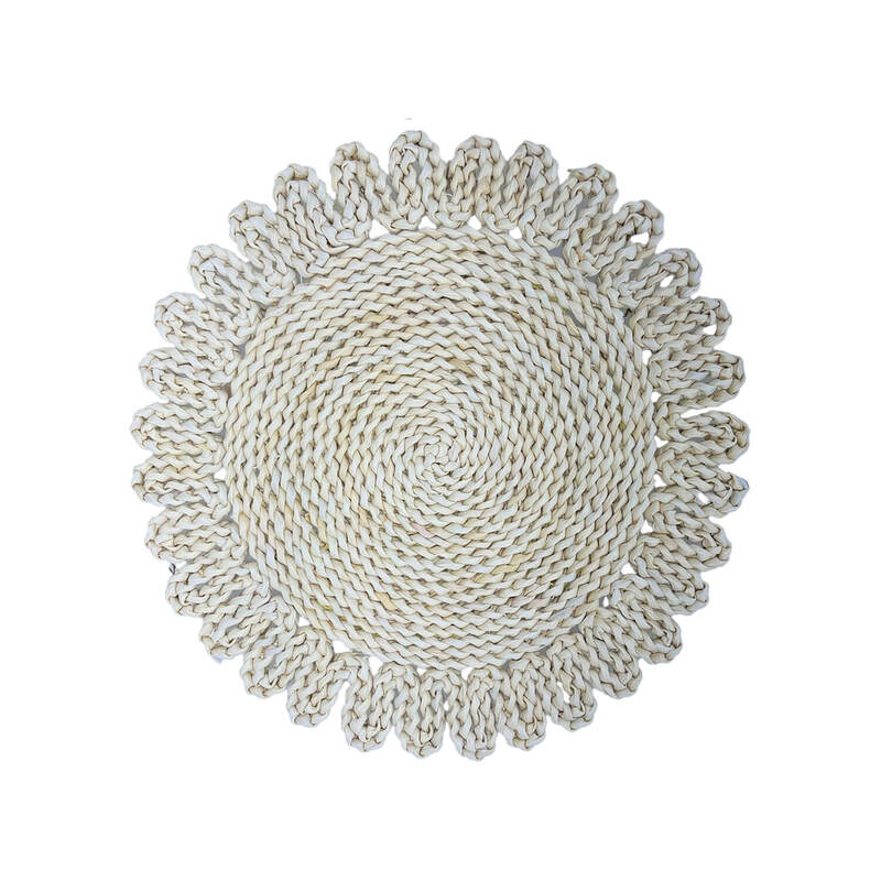 P-PM117-JT 38cm jute placemat with shaped edge
