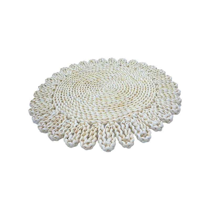P-PM117-JT 38cm jute placemat with shaped edge
