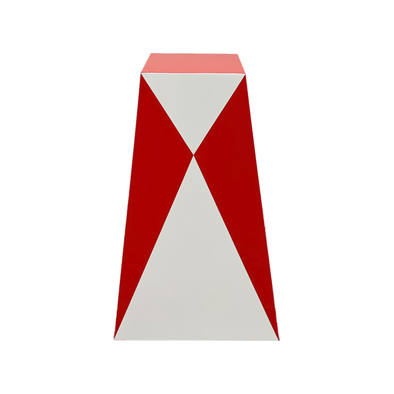 P-PN814-RW Type 1 circus plinth, tall square base in red and white