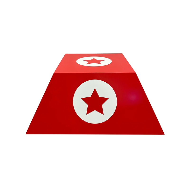 P-PN816-RW Type 3 circus plinth, round in red and white with star
