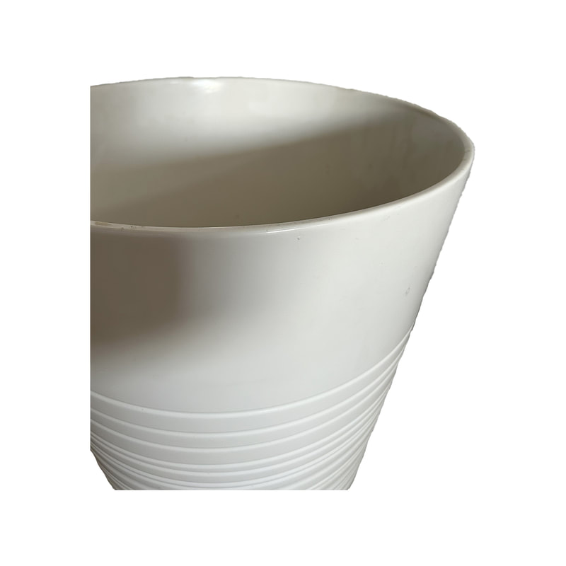 P-PT117-WH 34cm dia Cali white textured plant pot