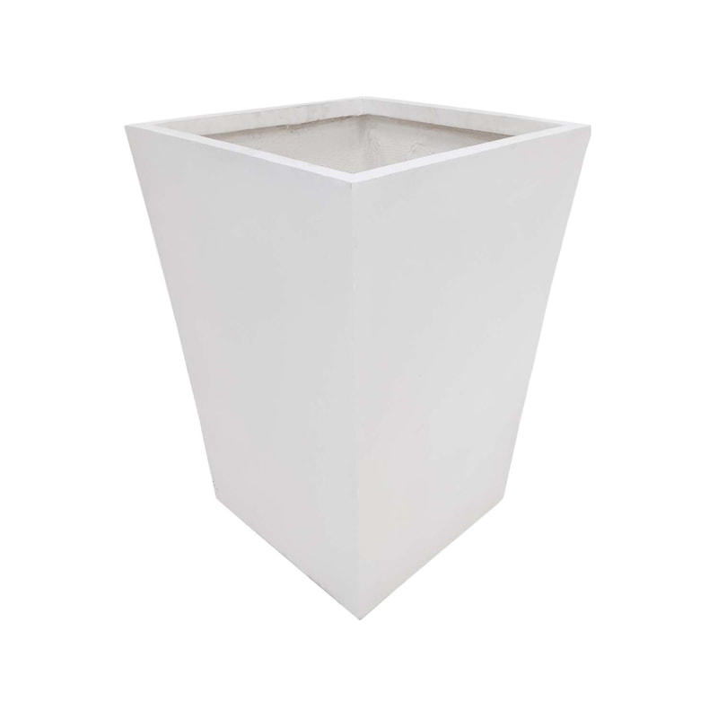 P-PT125-WH 54cm Villandry v-shaped square plant pot in white