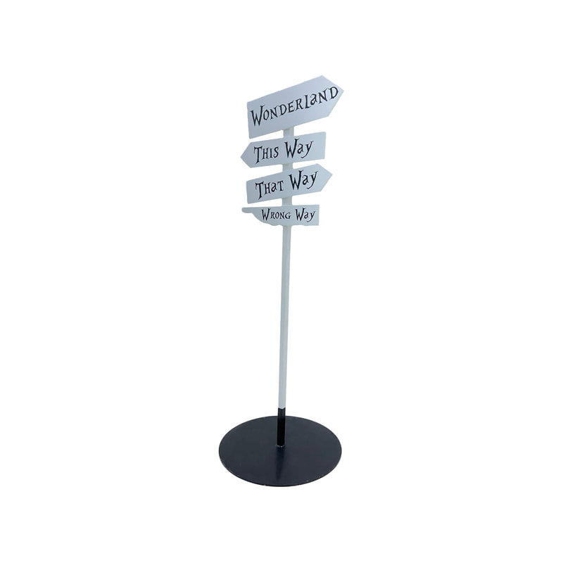 P-SG804-BW Type 2 130cm Alice-themed multi-directional signage
