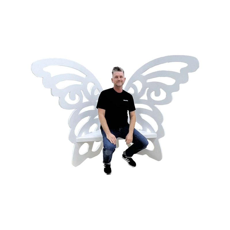 P-TH101-WH 160cm butterfly throne in white