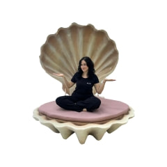 Clam Shell Throne - Life-like P-TH109-LI
