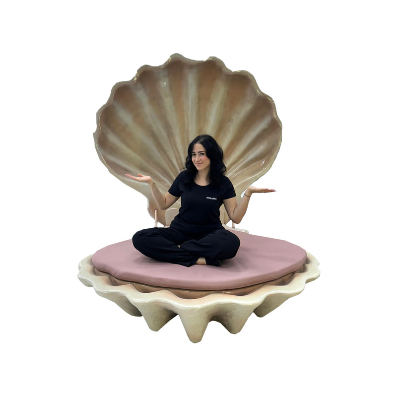 P-TH109-LI Clam shell throne that opens with storage