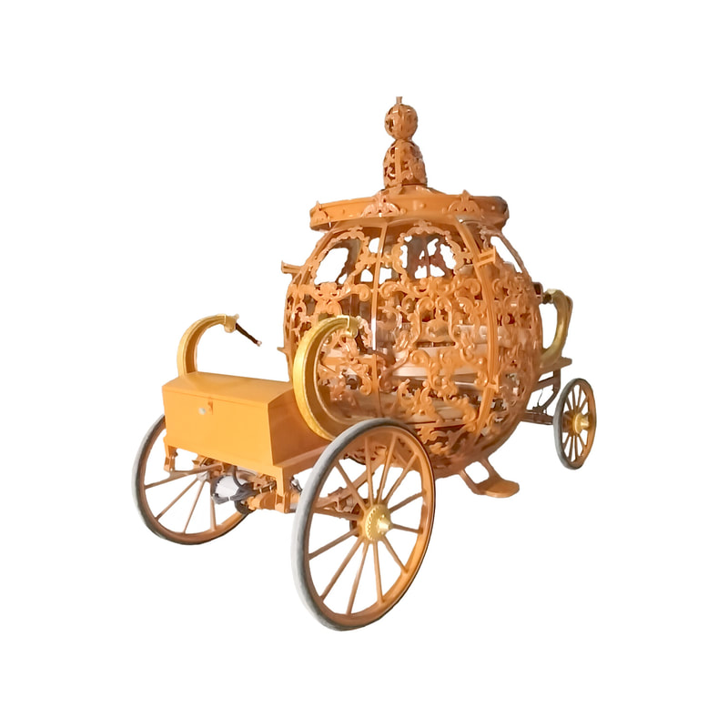 P-VE151-GD Princess carriage in gold details with white interior
