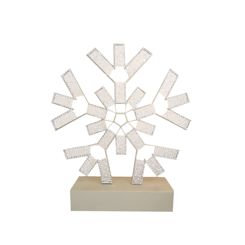 P-CM156-GD 300cm LED snowflake in gold frame on box stand 