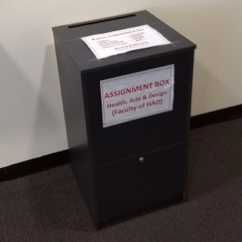 Assignment mockup box