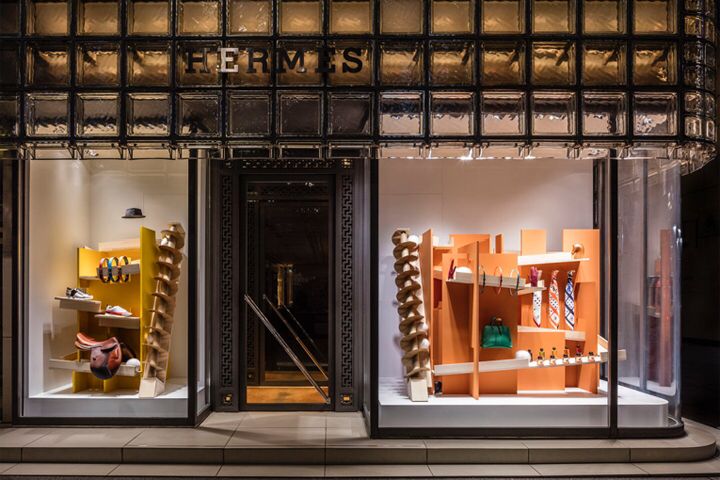 Fashion Window Display Installation