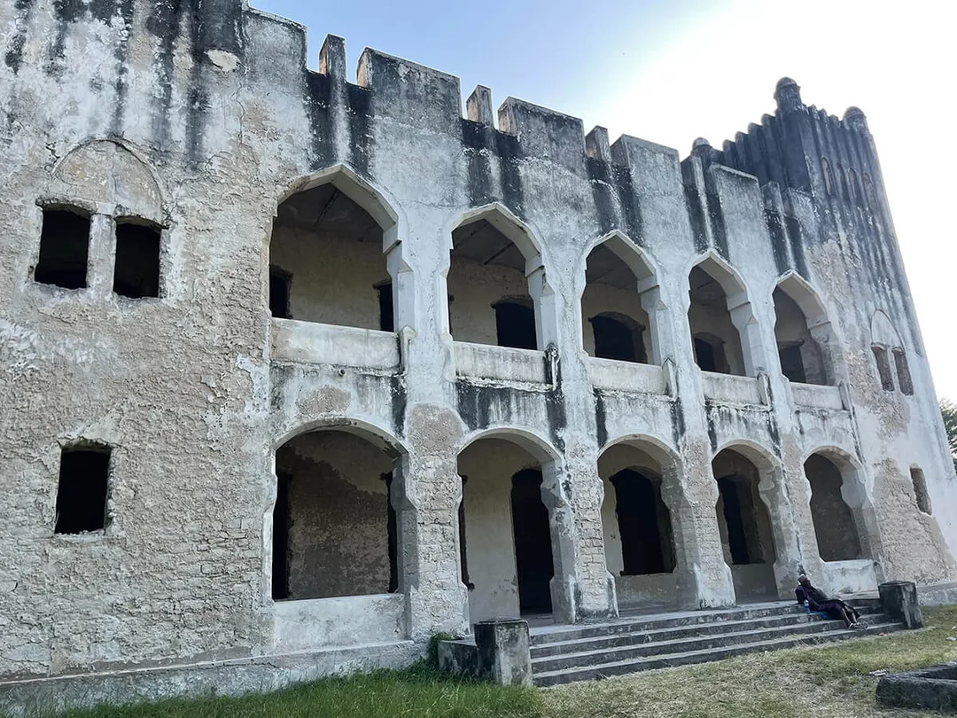 巴加莫約19世紀末德國殖民政府建造的行政中心（Old Boma）