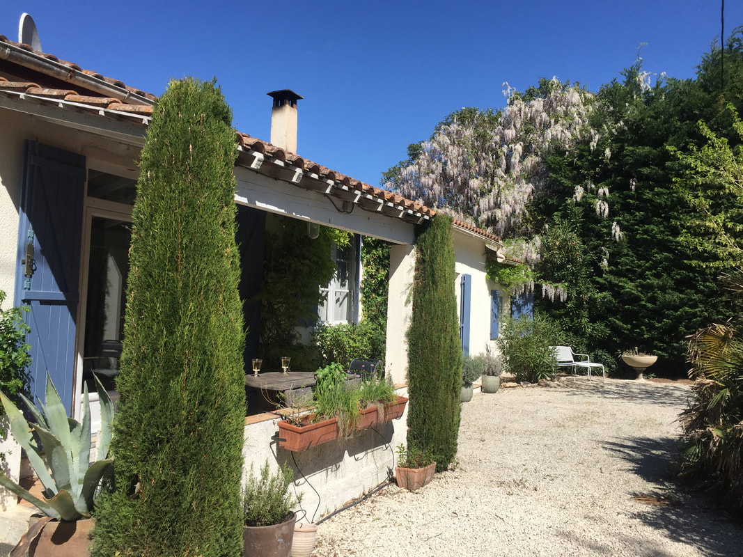 La Maison Blanche holiday rental in Provence - Alpilles and pool .