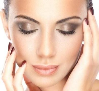 natural skin care products for oily skin how to get rid of breakouts fast Mattify cosmetics acne treatment without alcohol or benzoyl peroxide long lasting makeup for oily skin cruelty free 