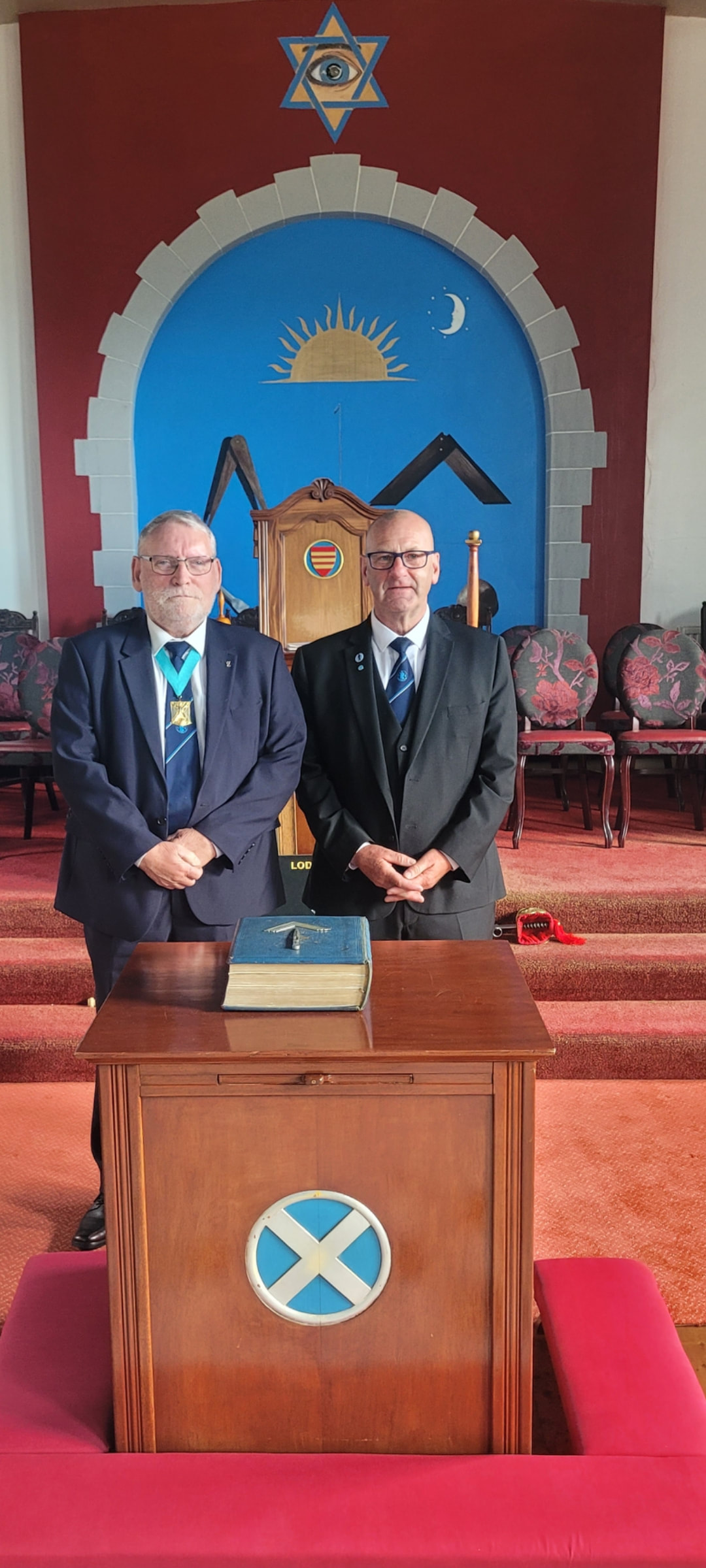 bro. alan lockhart pm and wsw bro. euan cameron.