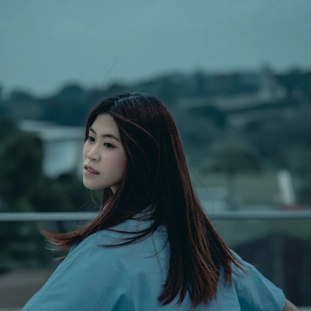 Singapore singer songwriter and recording artiste Hannah 柏喜恩