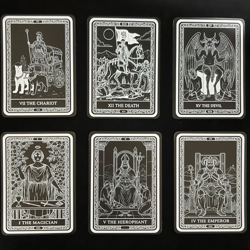 黑卡塔羅牌桌遊撲克遊戲卡牌彩色白墨印製