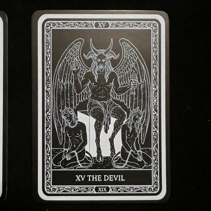 黑卡塔羅牌桌遊撲克遊戲卡牌彩色白墨印製