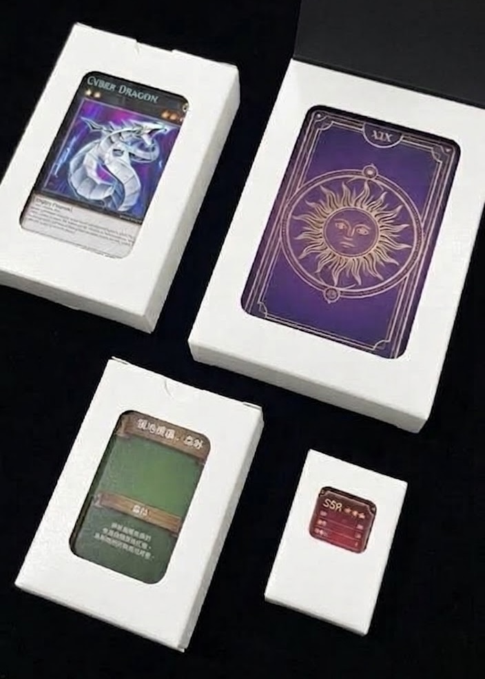 客製化防水桌遊卡牌撲克牌塔羅牌遊戲卡牌（TCG）印刷製作｜專利抗菌耐油環保塑膠卡材質・少量印製・耐用不易撕裂 tarot cards 非PVC卡 UNO GMAE CARD
