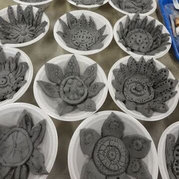 Clay Bowl Lighthouse Camps Art Winter camp for ages 6 to 12, from Jan. 22 to 26, 2024 萊特豪斯兒童營隊 全英語藝術冬令營 適合6-12歲 2024年1月22日~1月26日