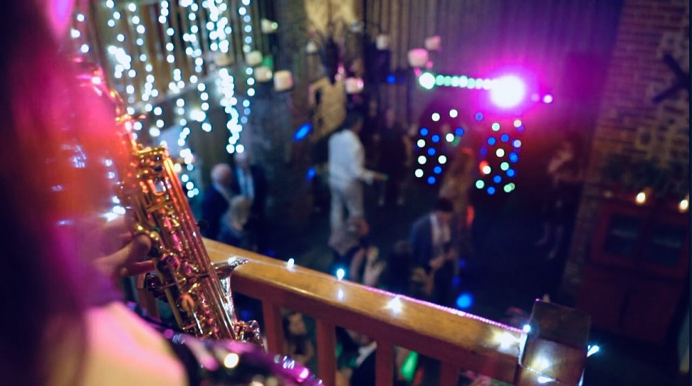 ​The Do's and Don'ts of Hiring a Wedding Band