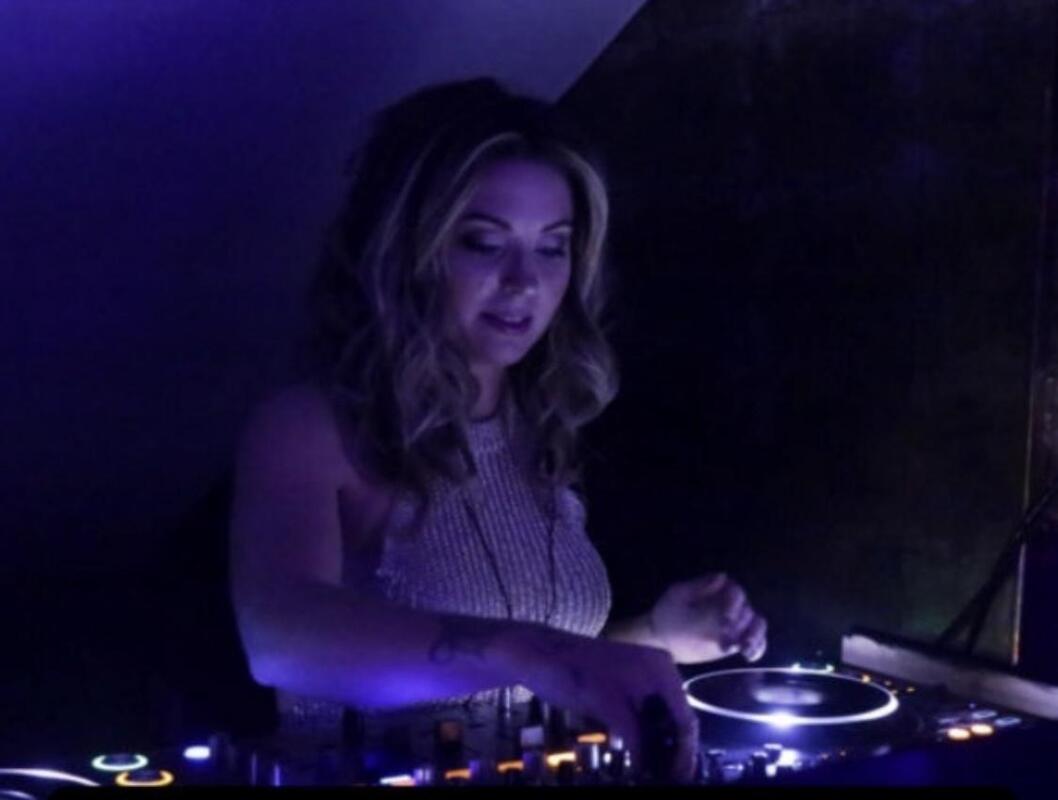 Optimise Every Minute of Your Event by Hiring a DJ