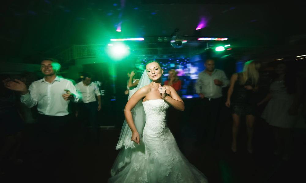 Top 10 Wedding Party Songs That Get Everyone Dancing