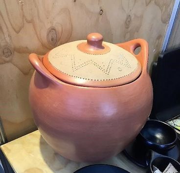 Olla con brasero barro La Chamba 