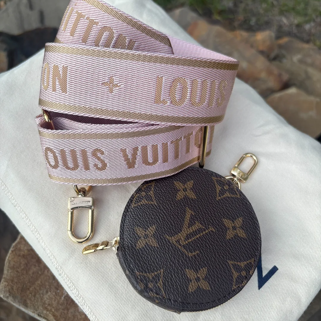 Louis Vuitton MULTI  BANDO & POUCH