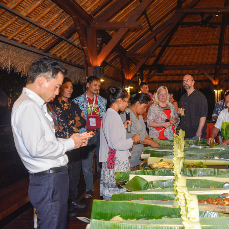 conference networking dinner