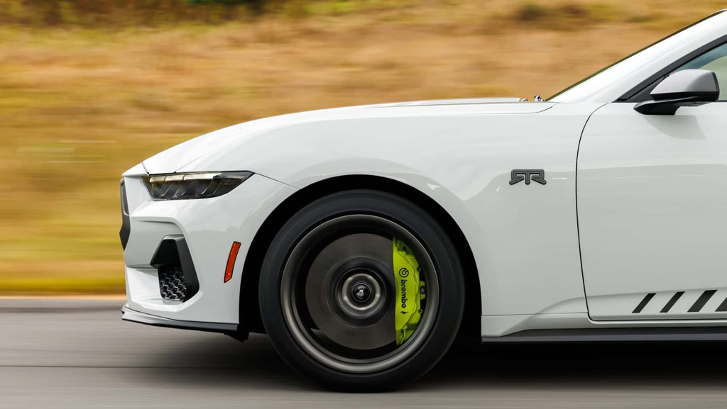 Mustang Ecoboost RTR ‘26: El arte del derrape hecho músculo.