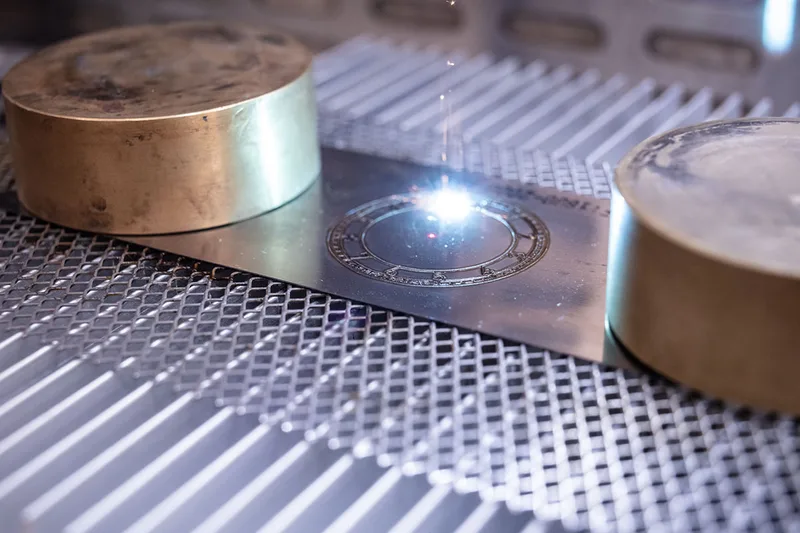Pièces et outils utilisés pour la fabrication d’une montre