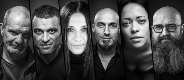 Atelier de formation photo en studio dédié à la gestion de la lumière et du portrait en noir et blanc