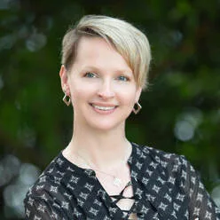 Tampa Counselor specializing in trauma, grief and addiction