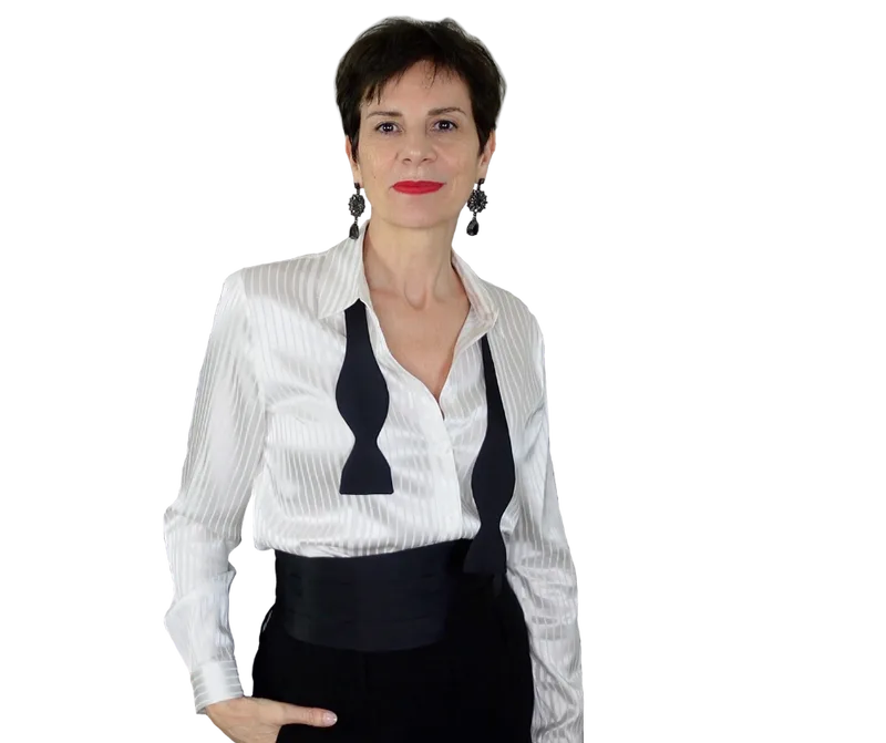 Marie-Anne Lecoeur in black tie