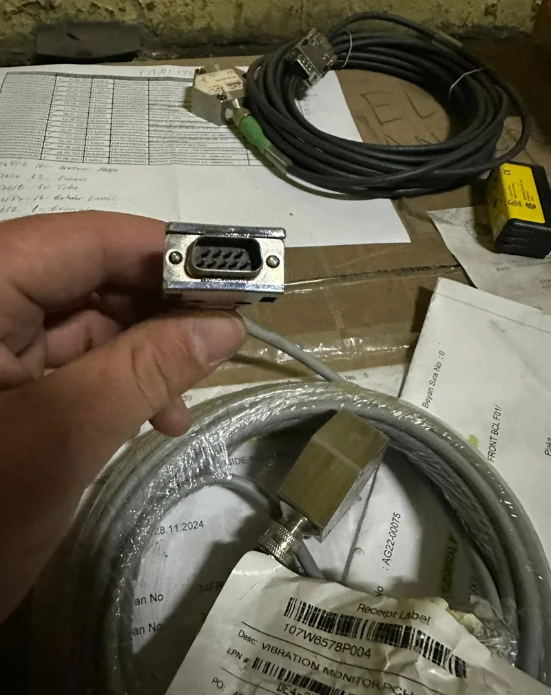 GE 107W6578P004 PCH CHB 1101 dual-axis vibration sensor with cable