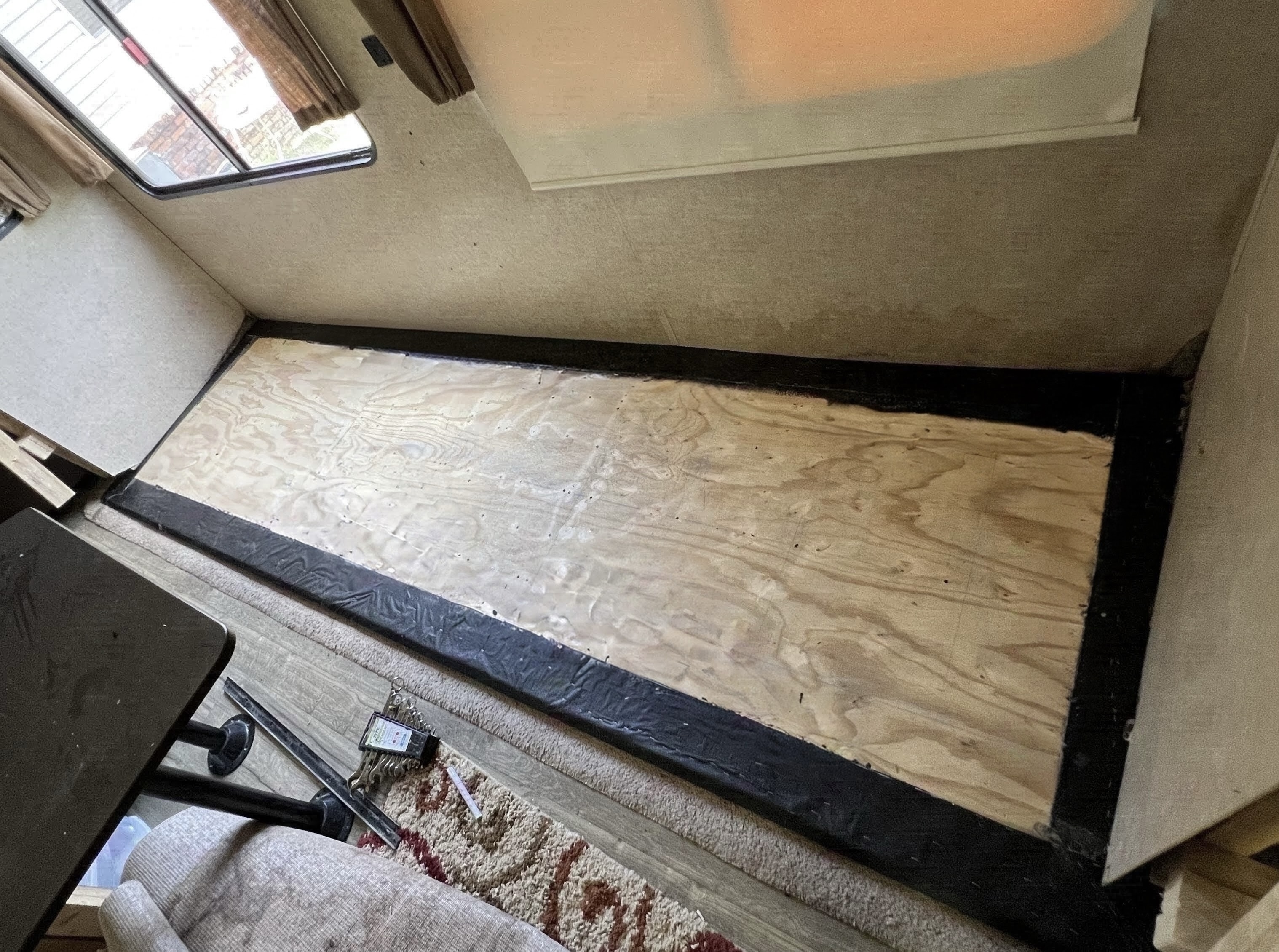 Repaired connection and new slide floor after the repair