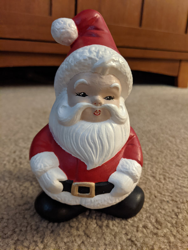 Santa napkin holder (photo 2 - straight on closeup) 