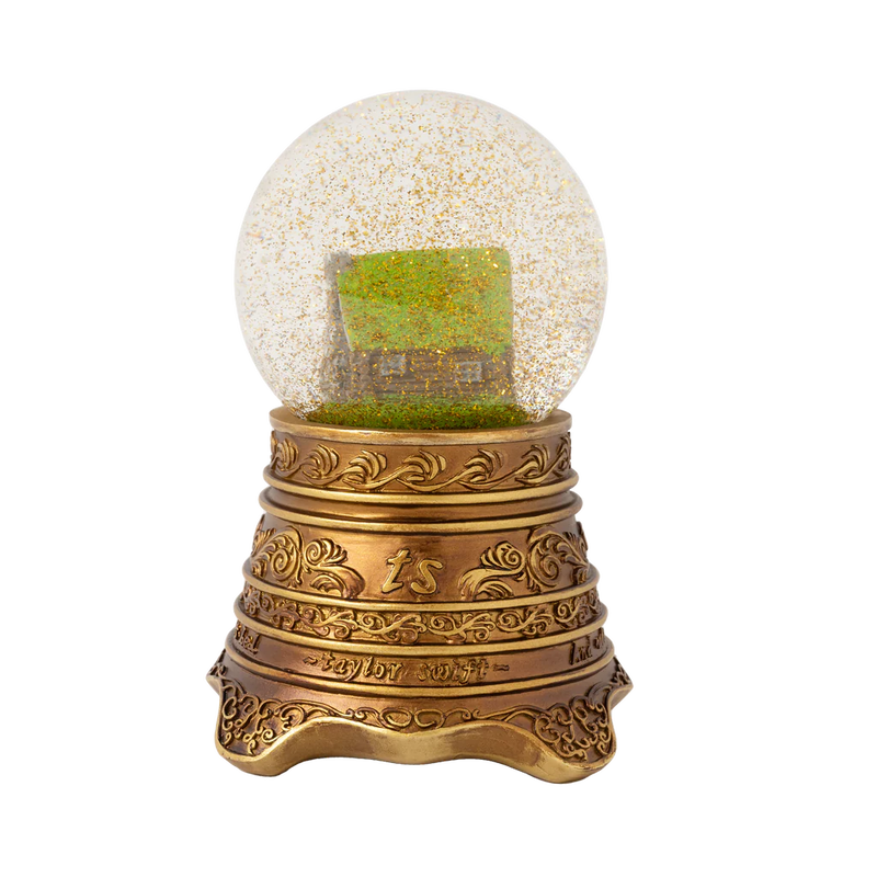 Cabin Snowglobe