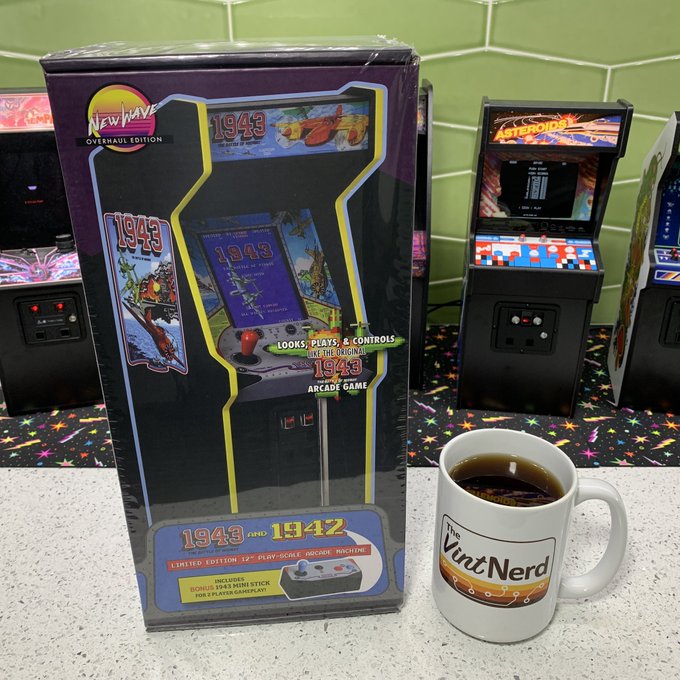 I'm going to need more coffee for a year end marathon! :p

#arcade #capcom #1943 #replicade #newwavetoys #productivitykiller #retrogaming #thevintnerd